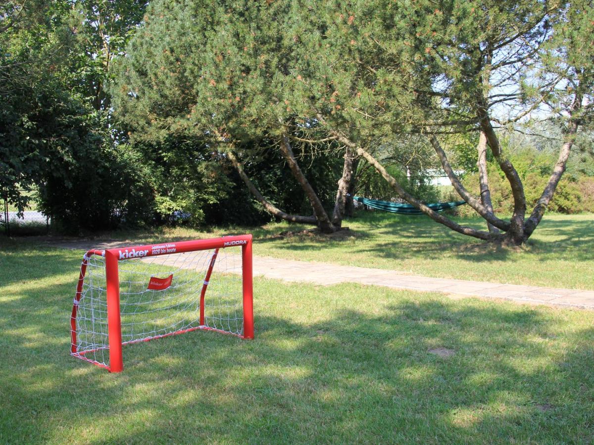 Ferienwohnung Am Alten Gutshaus Nossentiner Huette エクステリア 写真