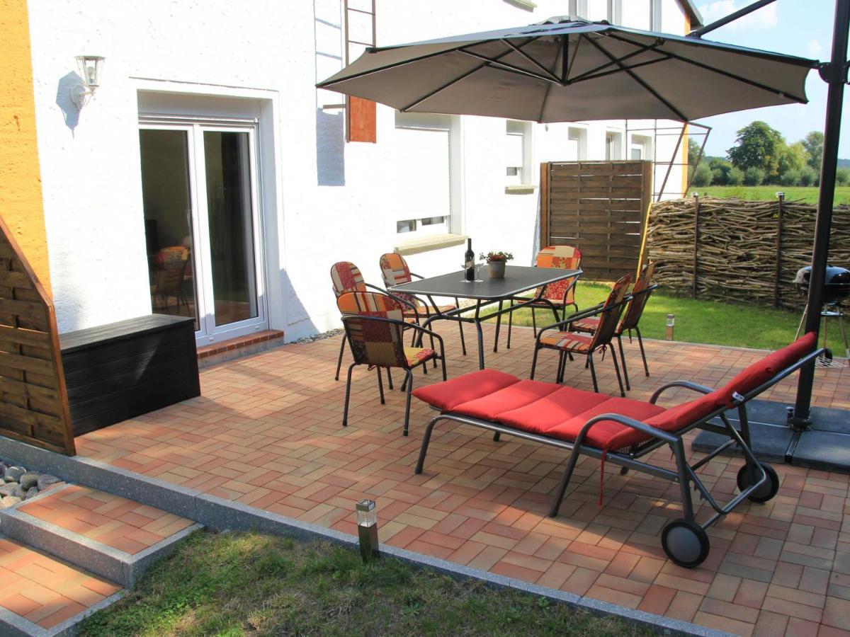 Ferienwohnung Am Alten Gutshaus Nossentiner Huette エクステリア 写真